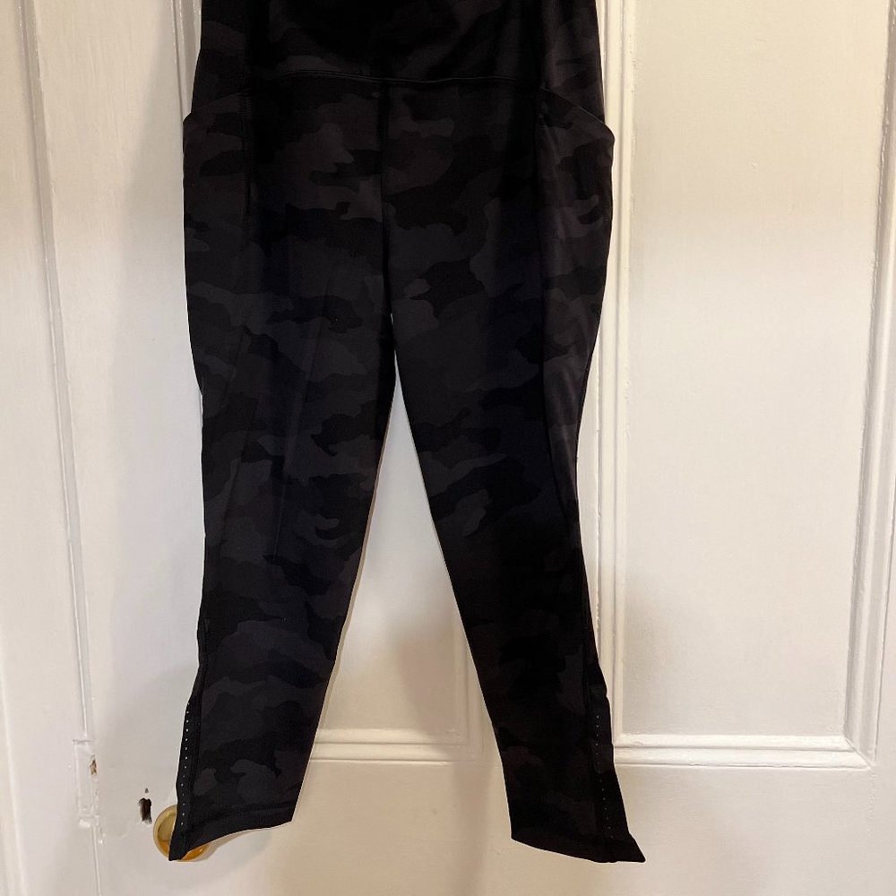 Lululemon Cropped Leggings
